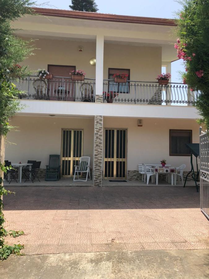 La Maison De Daniele Et Maria Fontane Bianche Exterior photo